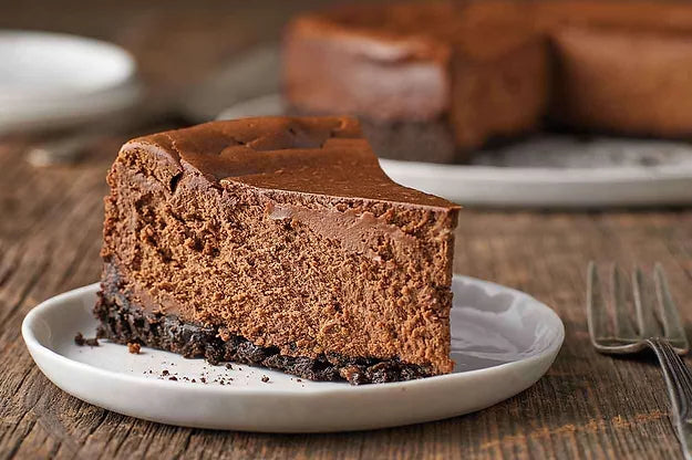 Keto chocolate cheesecake