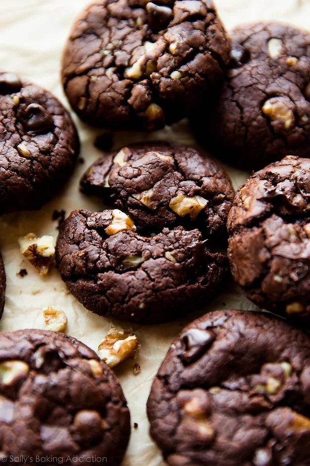 Keto chocolate walnut cookies